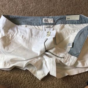 NEW AE White shorts size 8